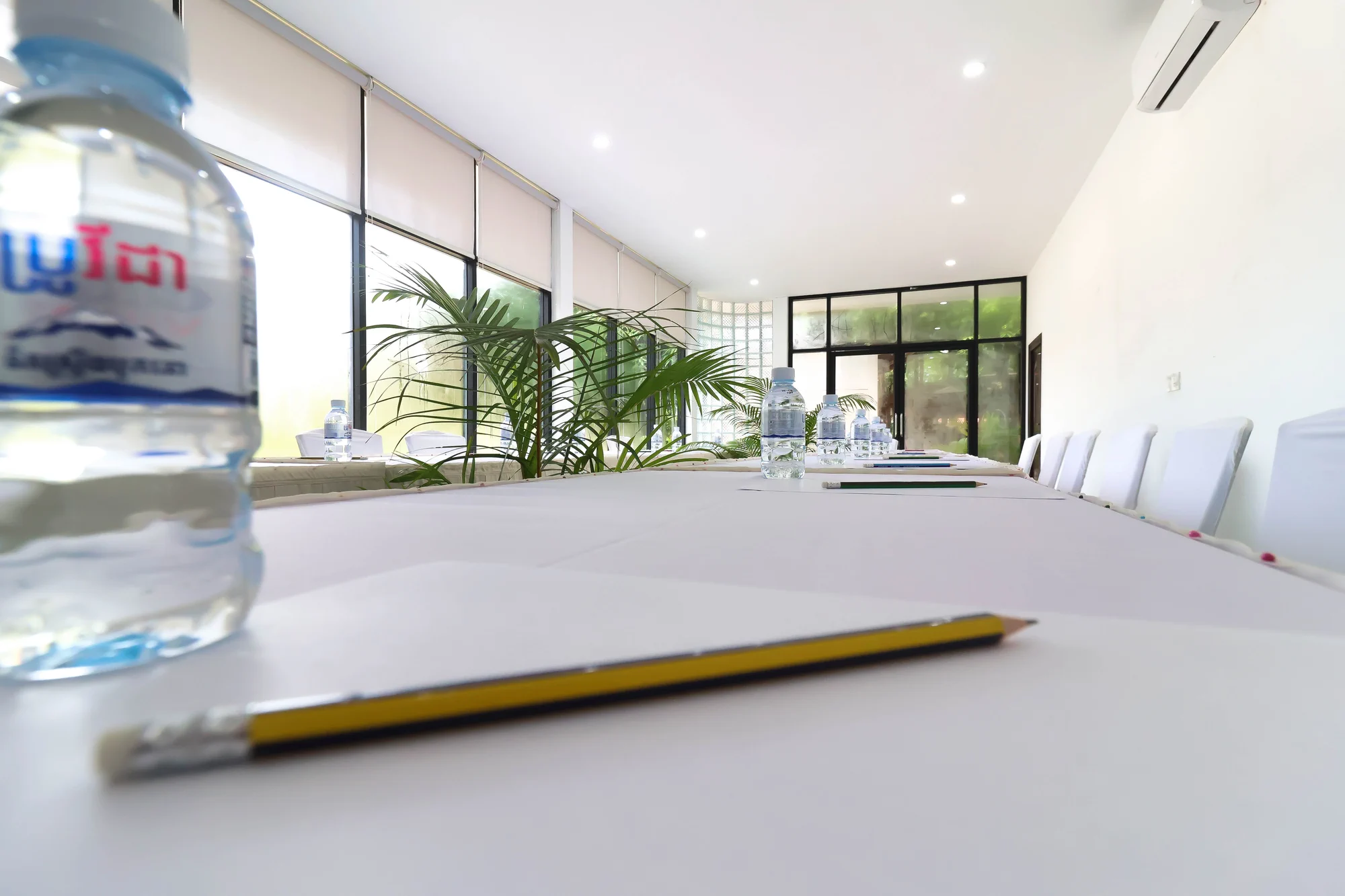 Small meeting room 6