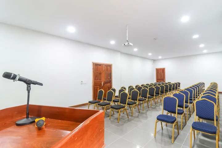 Large conference room 7